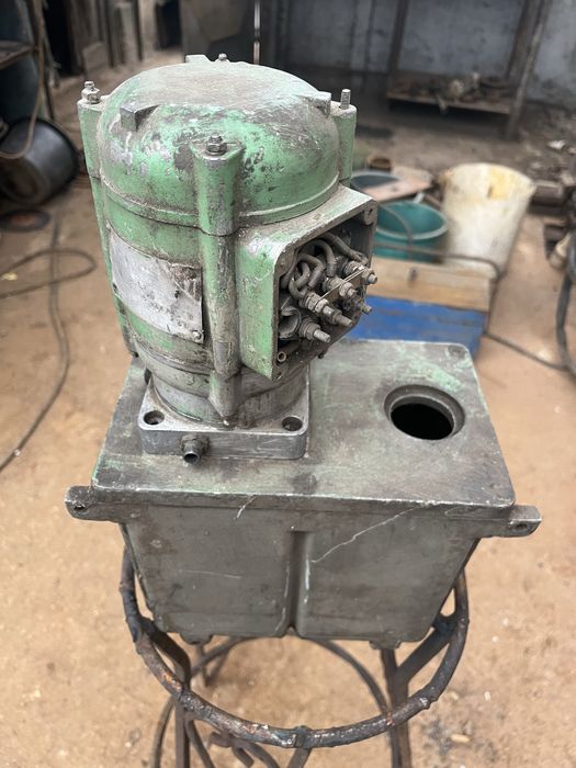 Pompa Ungere strung Freza  etc