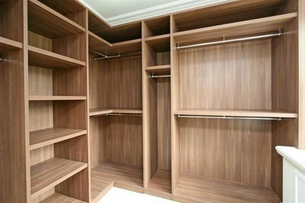 Шкафы и гардеробные под ваш размер.
Продуманный дизайн и удобство хран