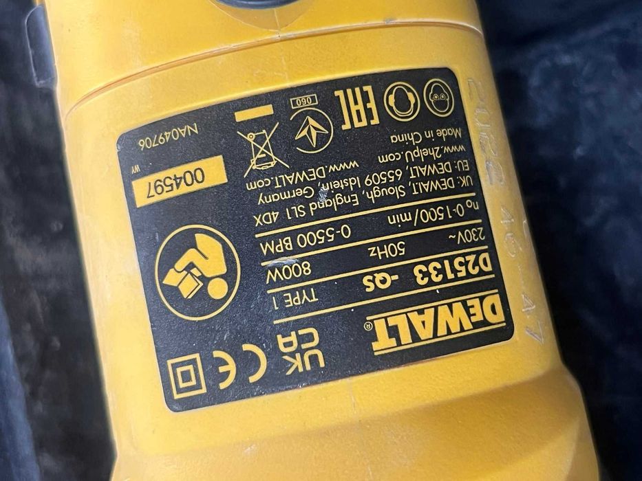 Перфоратор  DEWALT D25133K