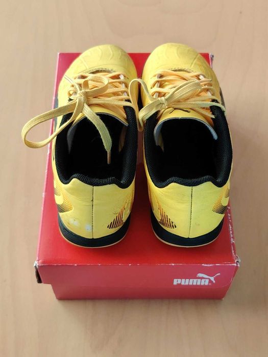 Puma футболни обувки 33 номер