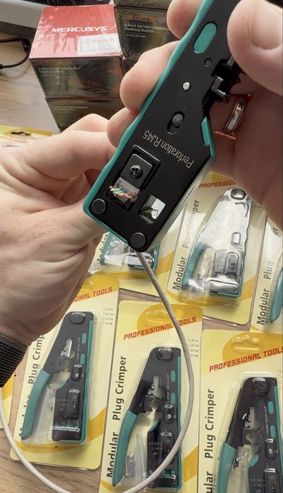 Кримпер для RJ-коннекторов RJ11/RJ12/RJ45