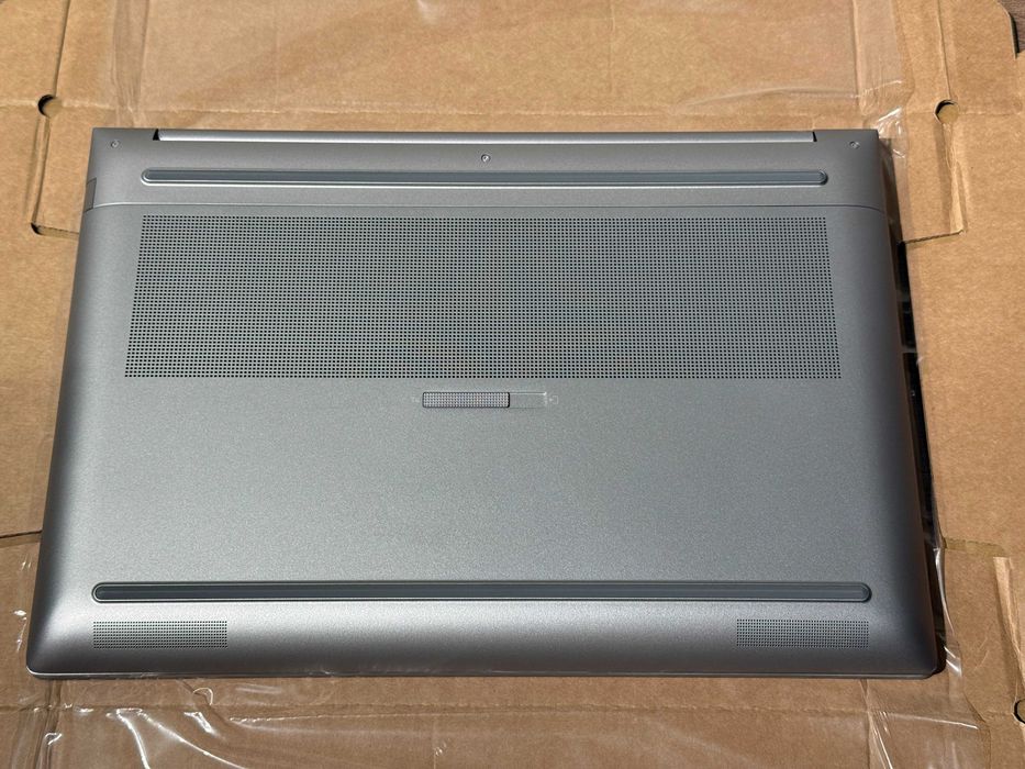 Laptop Workstation HP ZBook Fury 16 G11 WUXGA i9-13950HX 128GB Ram 2TB SSD NVIDIA RTX 5000 16GB Win11 Pro