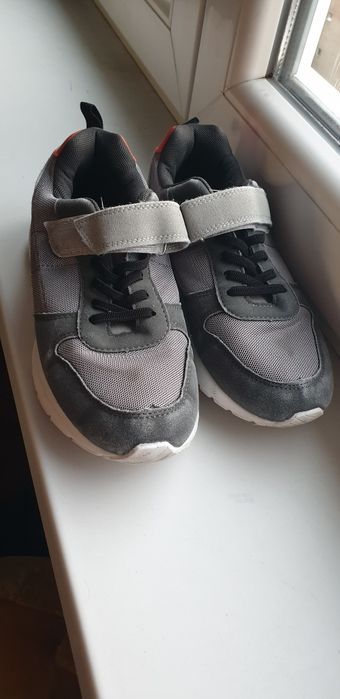 Adidasi sport Rezerved baieti marimea 37