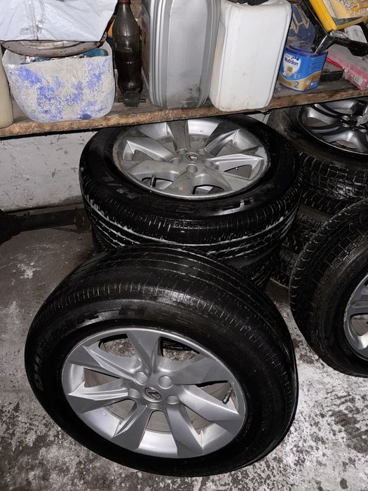 Шины + диски на лексус r18 летние