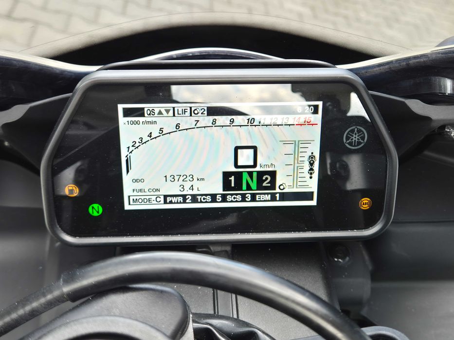 Yamaha R1 ABS 13700 km