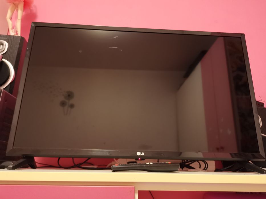 LG 32lq570 b6la спукана матрица