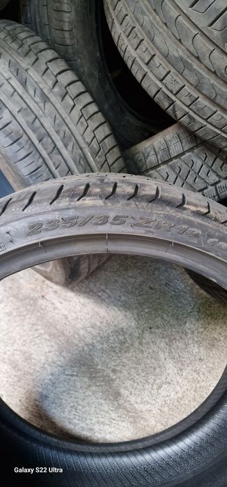 235/35/19 Pirelli P Zero