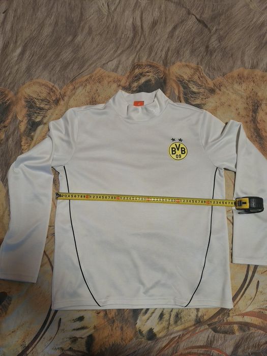 Блузи на Borussia Dortmund