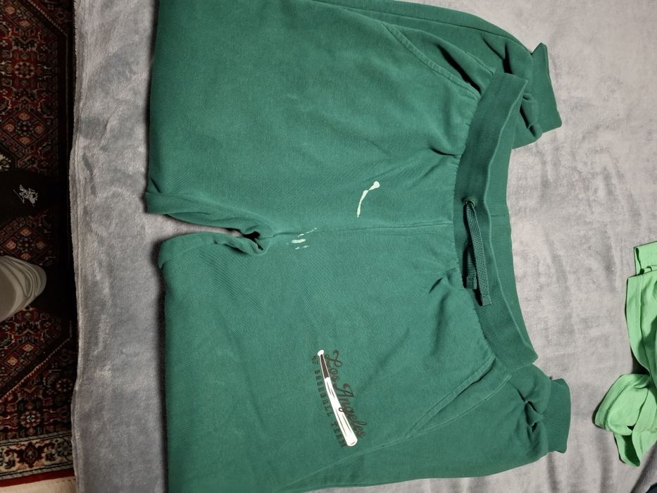 2 perechi de pantaloni pătați