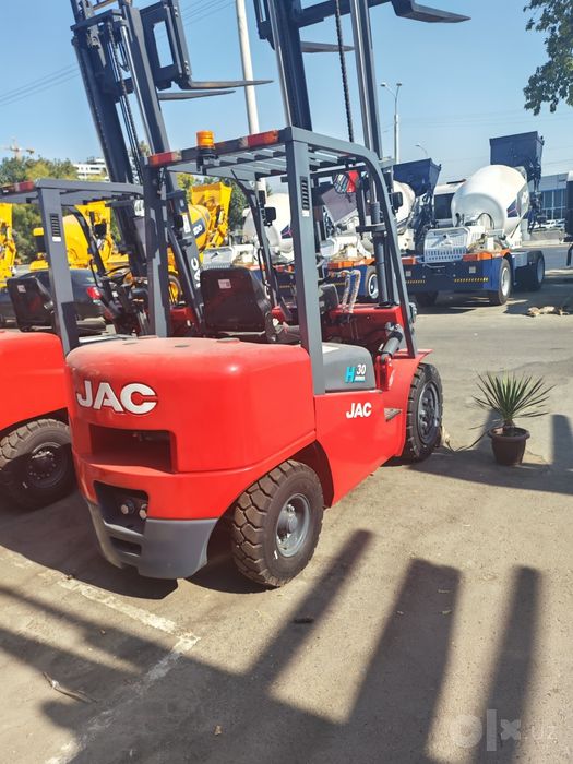 JAC  вилочный пагрушик