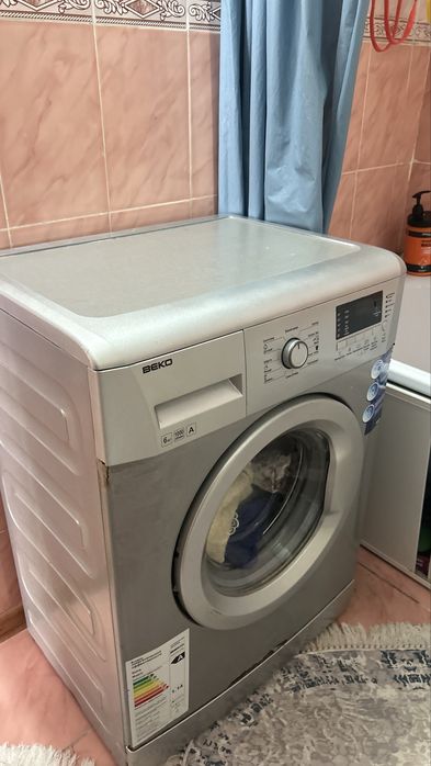 Срочно ! Продается стиральная машинка