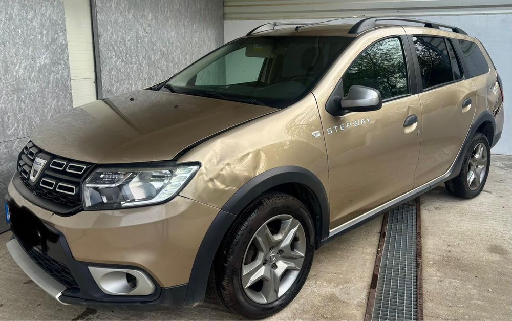 Dacia Logan MCV  Stepway/ Benzina 0.9 / Avariat