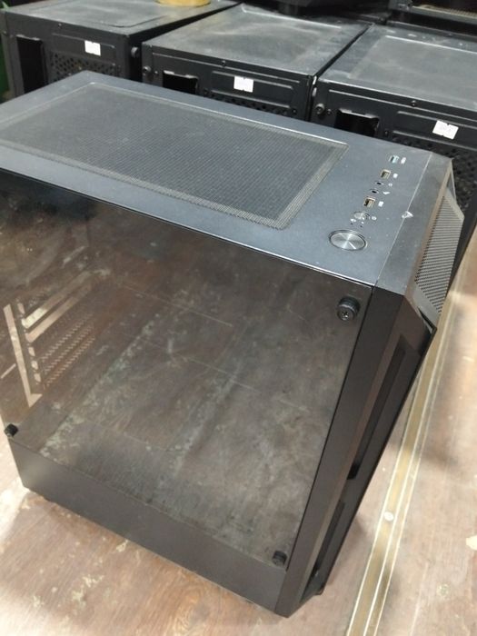 X tech case RGB coller x4 yaxshi holatda