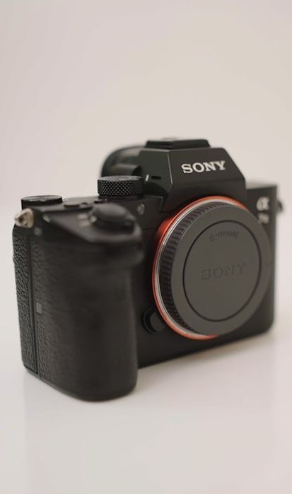 Sony A7 III sotiladi