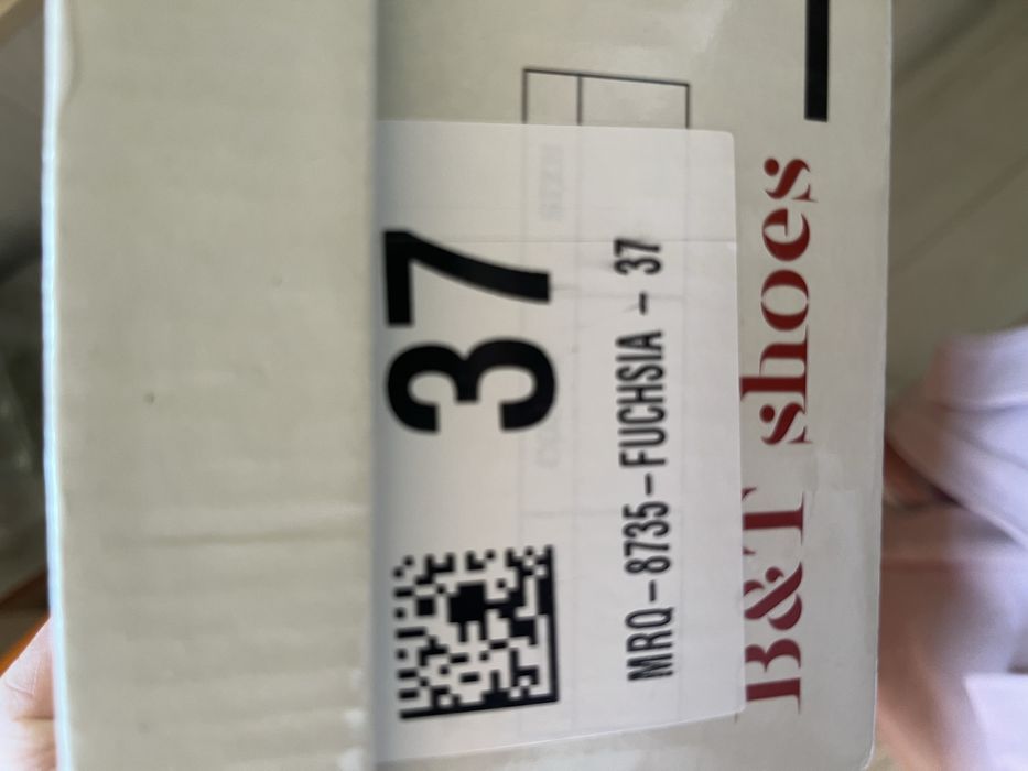 Обувки ,сандали с ток и клъч чантичка