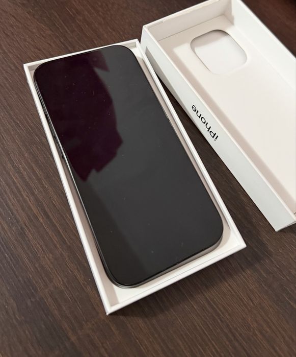 Vand Iphone 16 Pro Black