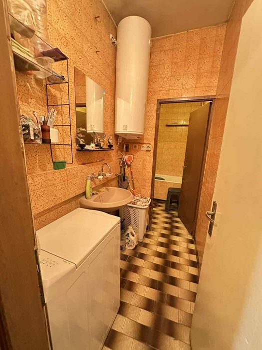 Продава се Тристаен апартамент в Пловдив, Каменица 2 - 93 кв.м за 1662 €/кв.м - Снимка #4