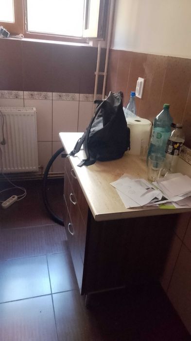 Mobilă bucătărie cu electrocasnice