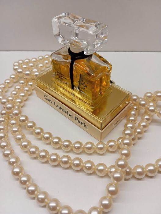 Ретро винтидж парфюм