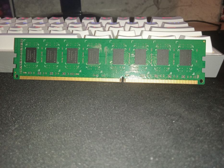 ОЗУ Память DDR 3