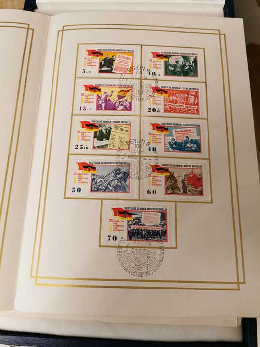 Блок марки - Комунизъм, демокрация, Германия