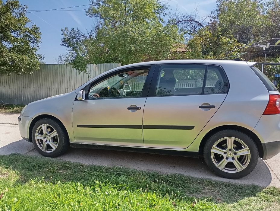 Golf 5  1.4 FSI 2005
