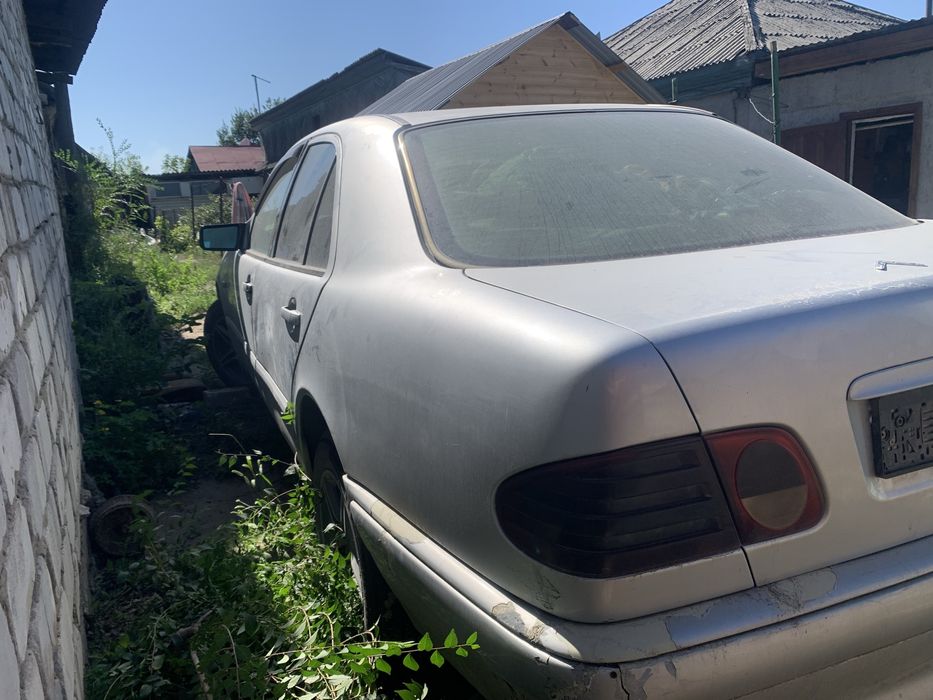 Авторазбор мерседес  210