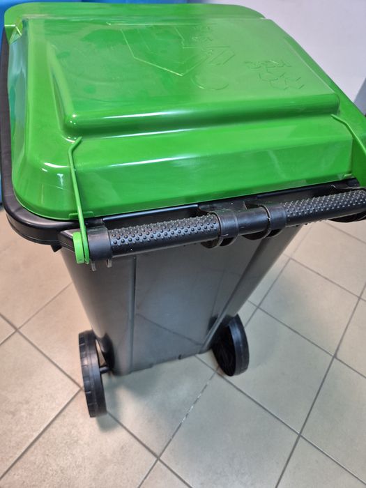 Контейнер для мусора