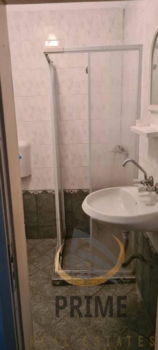 Дава се под наем Двустаен апартамент в Бургас, Център - 57 кв.м за 357 € - Снимка #9