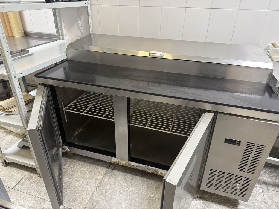 Холодильный стол для пиццы