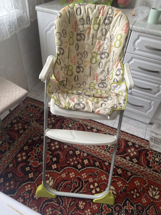 Стульчик для кормления