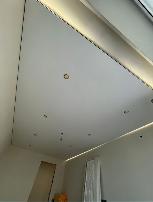 Натежной потолок