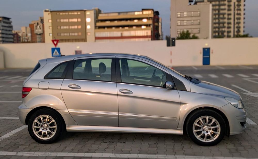 Vand Mercedes benz b class w245 2.0 benzina + gpl , cutie automata