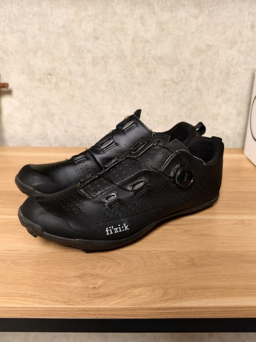 Продам велотуфли Fizik под MTB шип