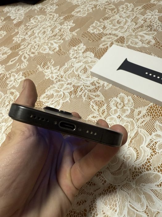 Iphone 15 pro / Перфектен