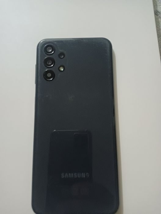 Продам телефон  Самсунг А  13