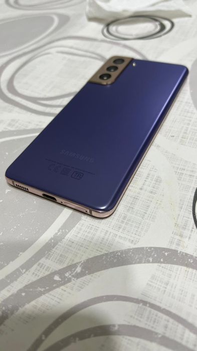 Самсунг S21 5G..