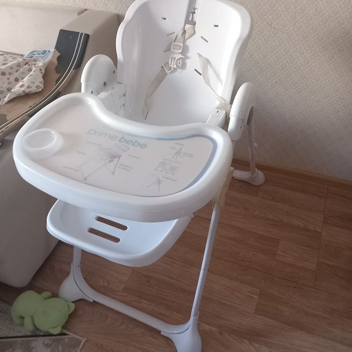 Стульчик для кормления (десткий стульчик)