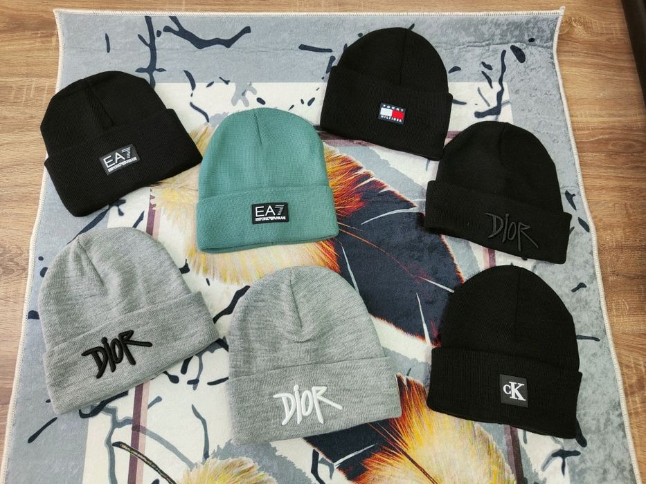 Preț pe bucata Caciula CK Caciula Dior Căciulă Emporio , Căciulă Tommy