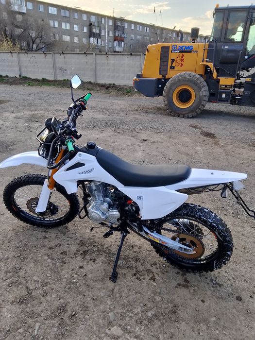 Продается эндуро 250куб