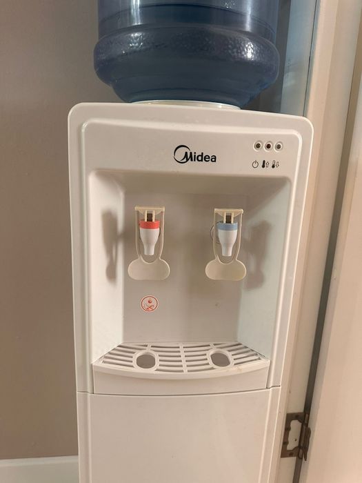 Диспансер Midea в отличном состоянии