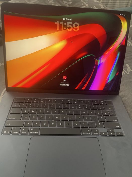 macbook air16 2025