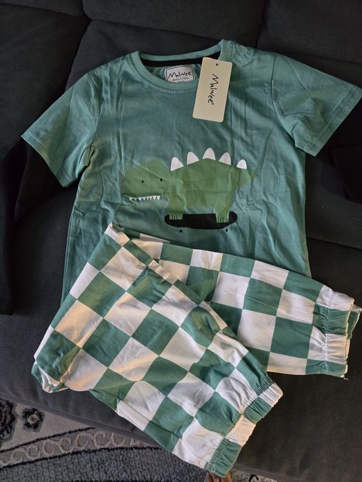 Продам,продам,продам.130 рост .