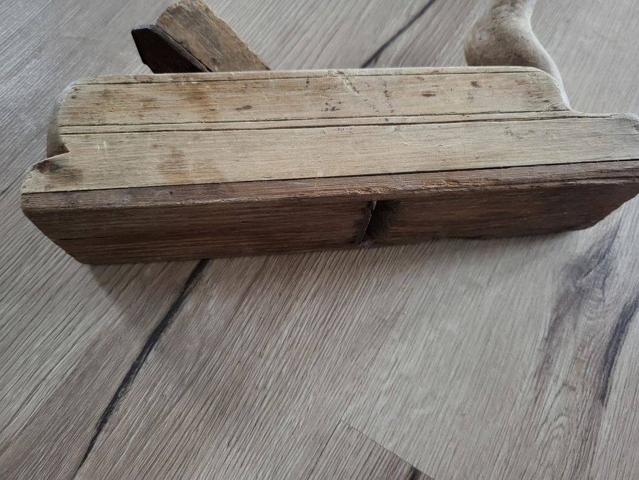 Rindea  veche din lemn
