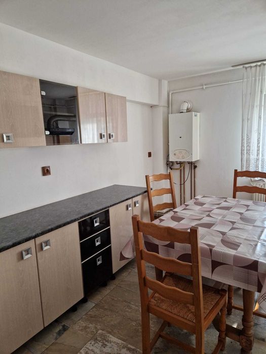 Închiriere apartament două camere