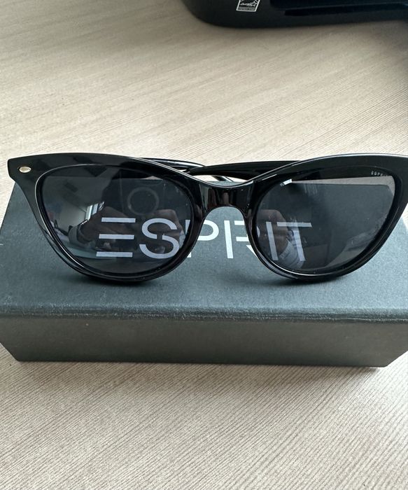 Слънчеви очила Esprit унисекс в отлично състояние