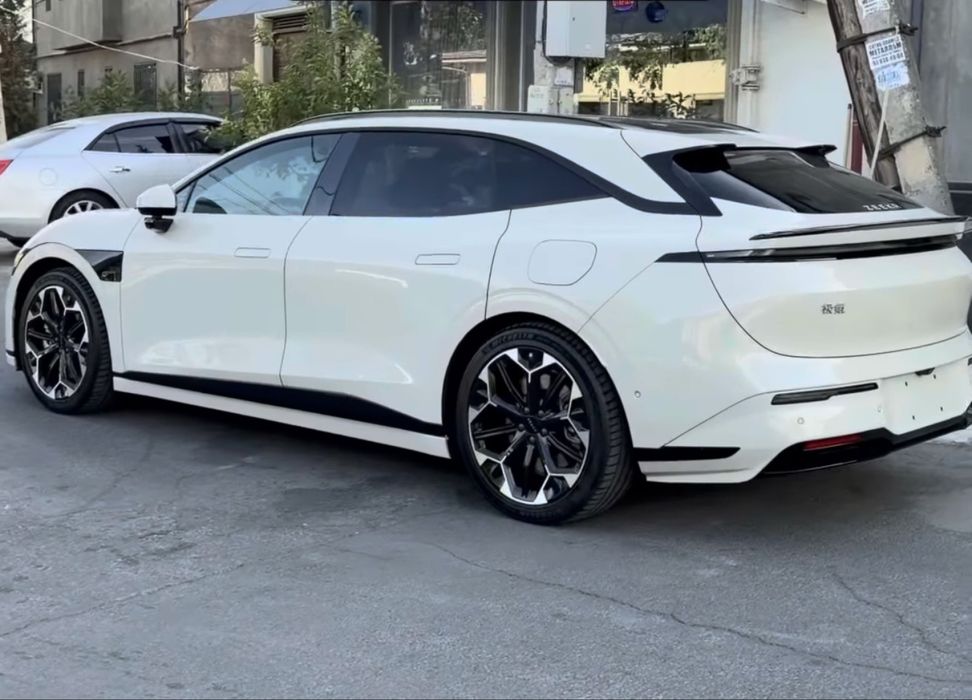 Zeekr 007 GT 2WD smart 2025 йил
