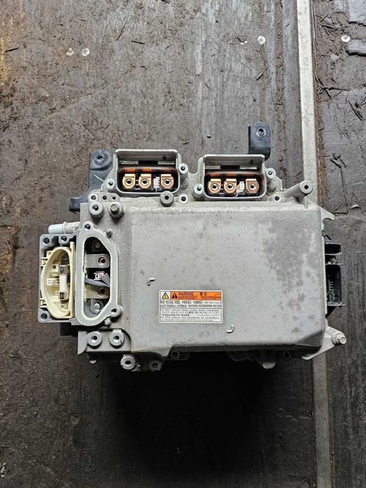 Инвектор на тойоту камри 50