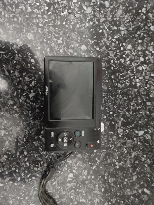 Nikon Coolpix S2700