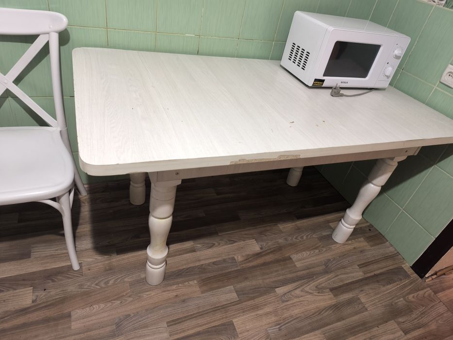Кухонный стол продам